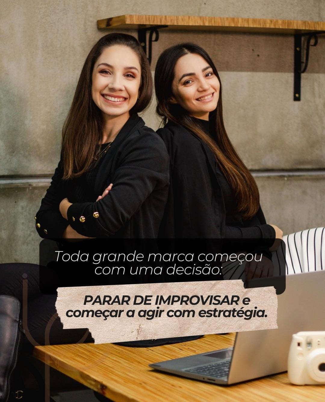 Socias da Up Mark em reuniao